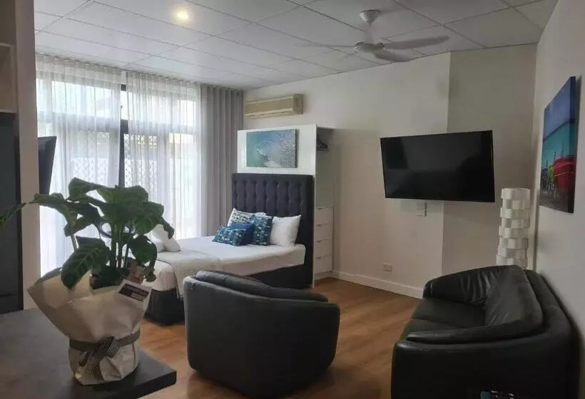 Pandanus Mooloolaba