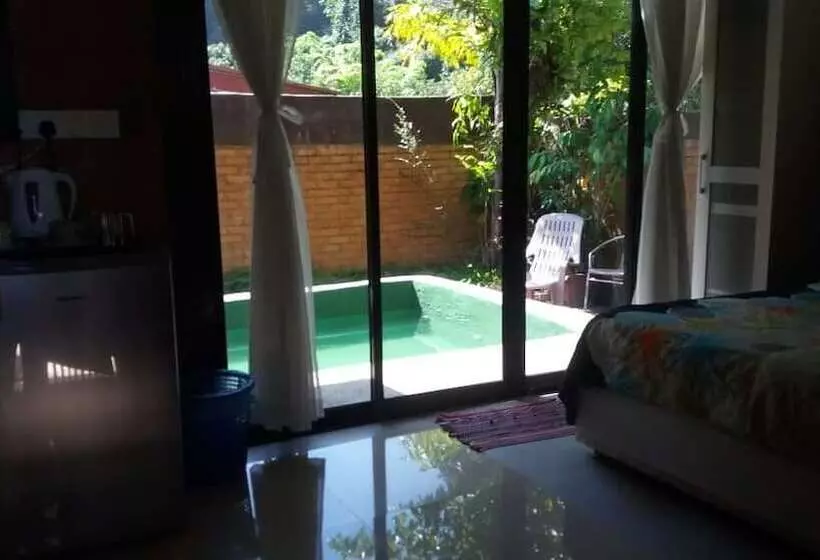 Majatalo Efm Guest House