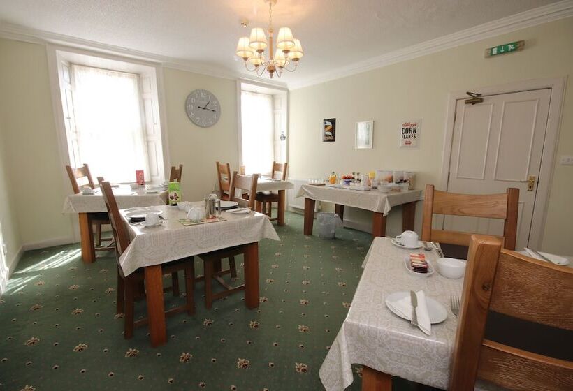 بنسيون Inglestone House Guest House