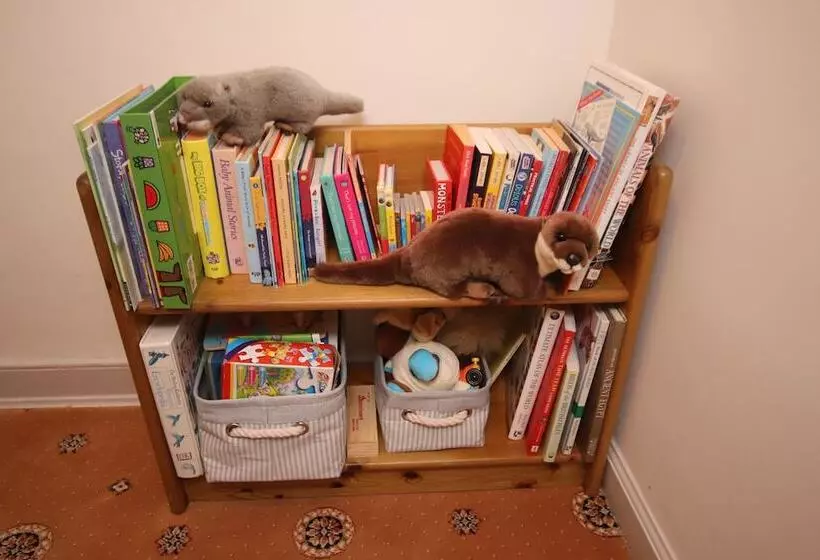 Majatalo Inglestone House Guest House