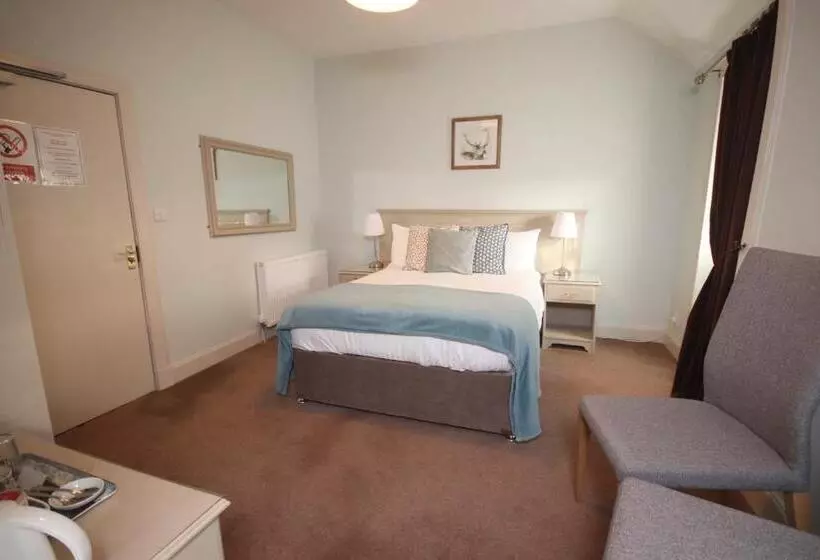 Majatalo Inglestone House Guest House