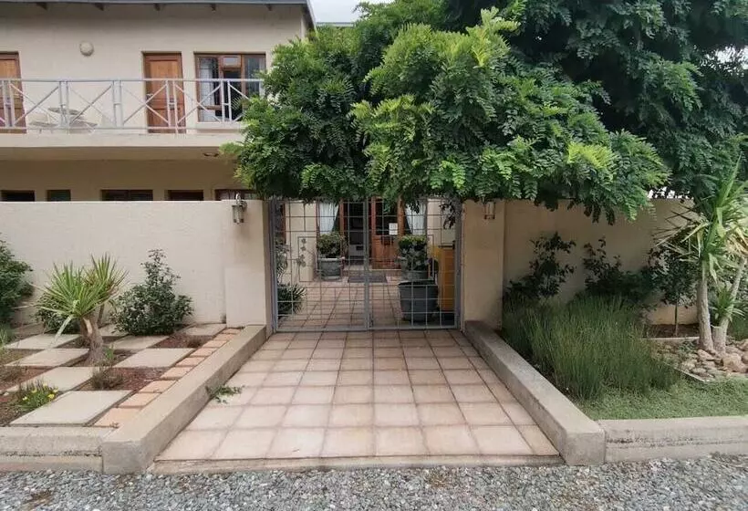 Majatalo Rene S Guest House