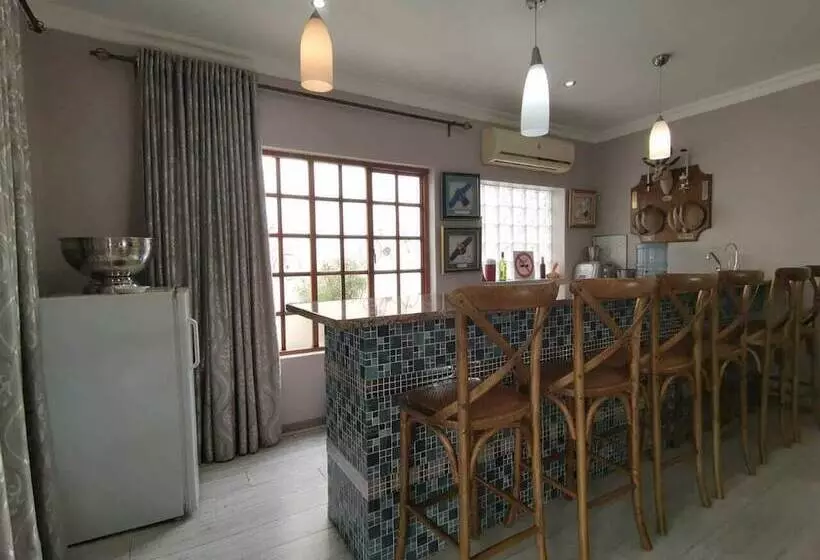 Majatalo Rene S Guest House