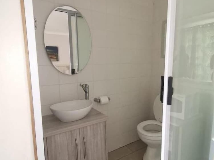 פנסיון Rene S Guest House