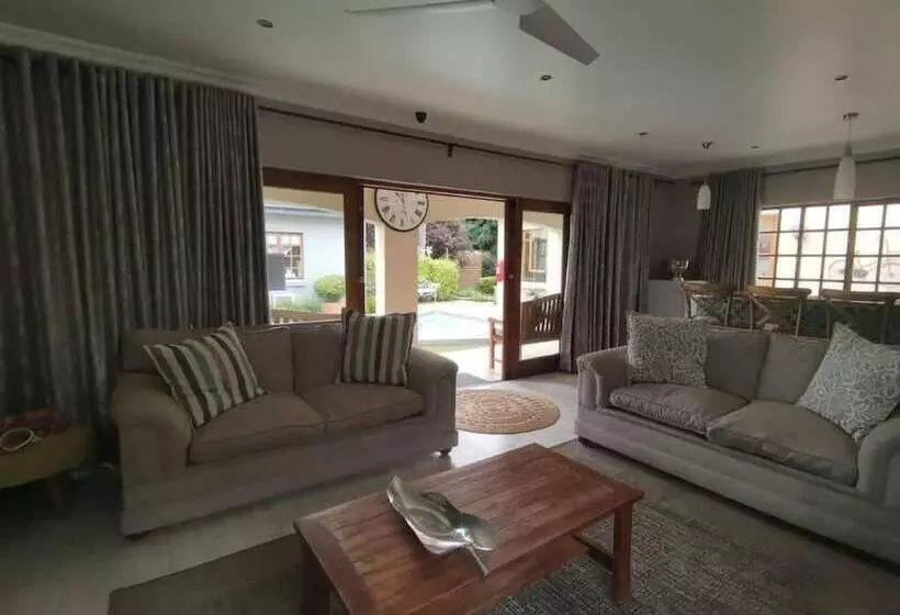 Majatalo Rene S Guest House