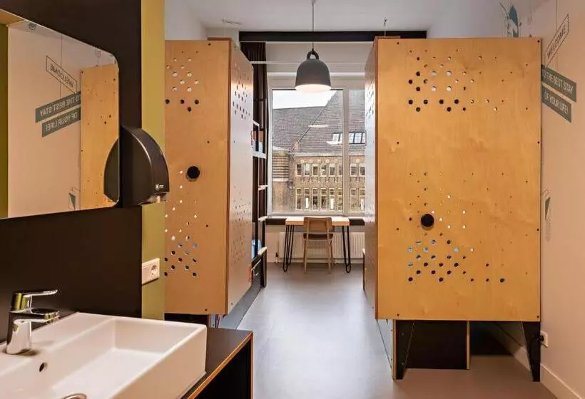 Stayokay Hostel Utrecht Centrum