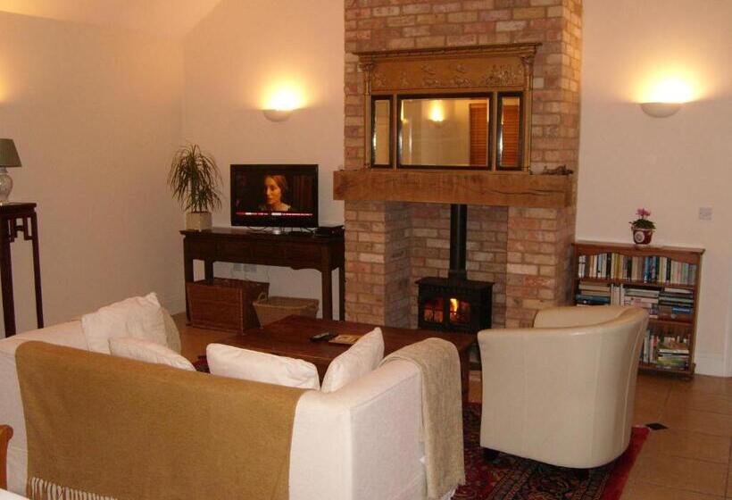 The Hall Farm Bed And Breakfast