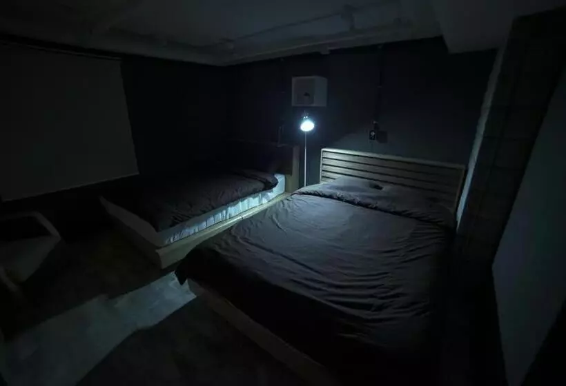 ユースホステル That House Hongdae