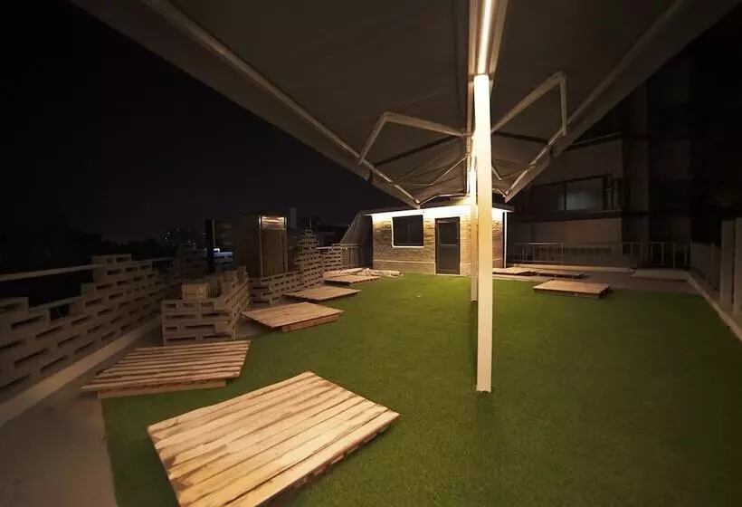 ユースホステル That House Hongdae