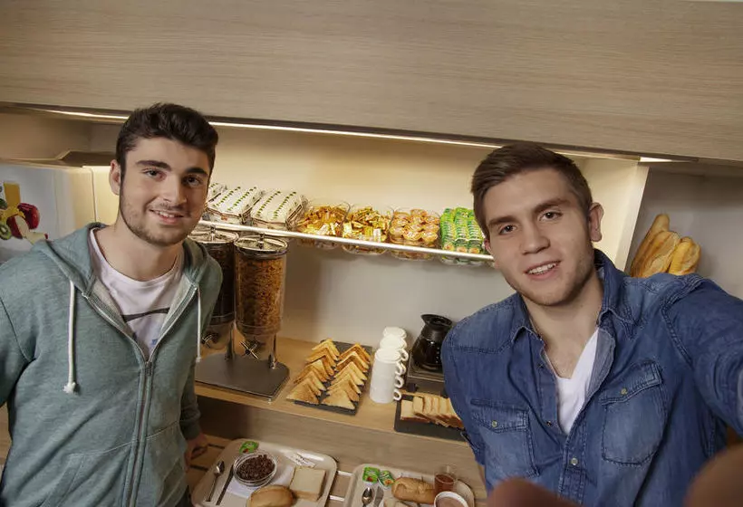 ホテル F1 Le Creusot Montchanin Gare Tgv