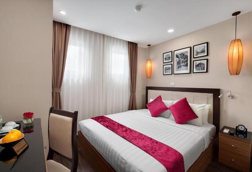 Golden Moon Suite Hotel & Travel