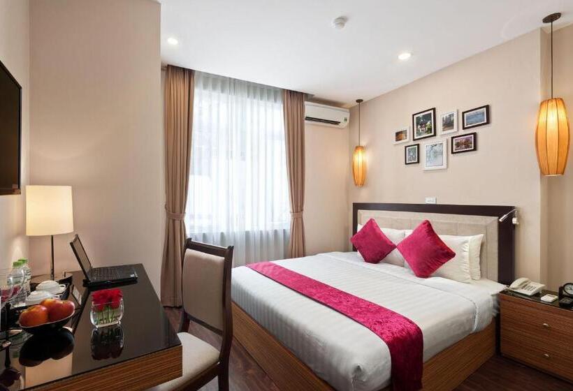 Golden Moon Suite Hotel & Travel