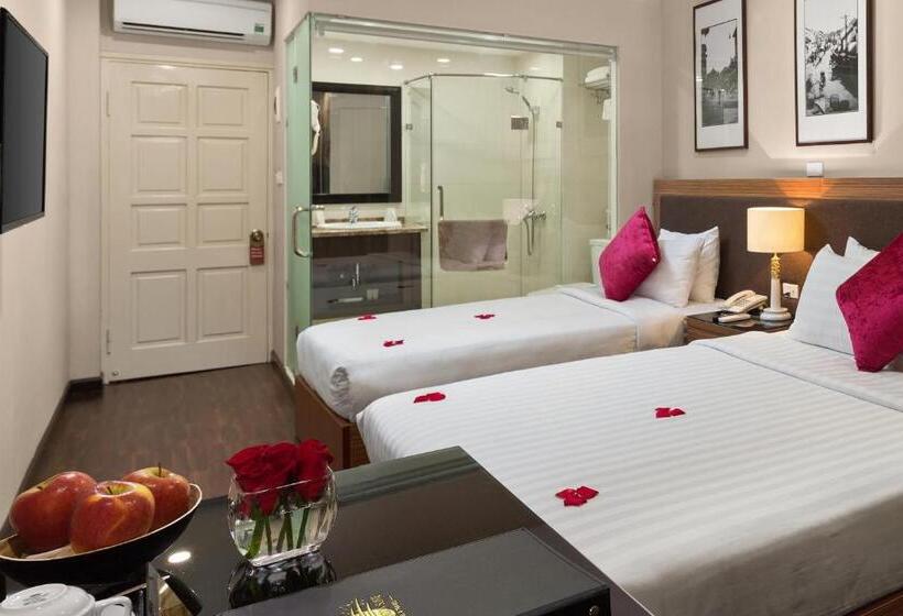 Golden Moon Suite Hotel & Travel