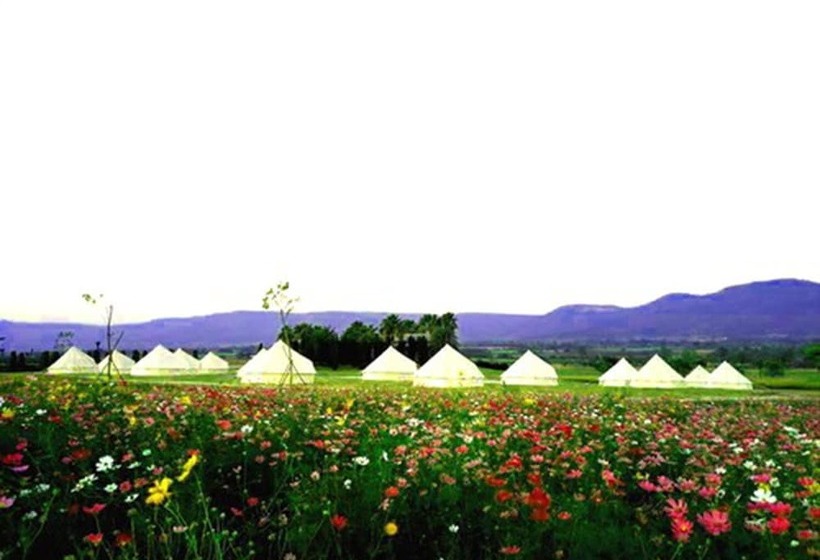 בית מלון כפרי Mövenpick Resort Khao Yai