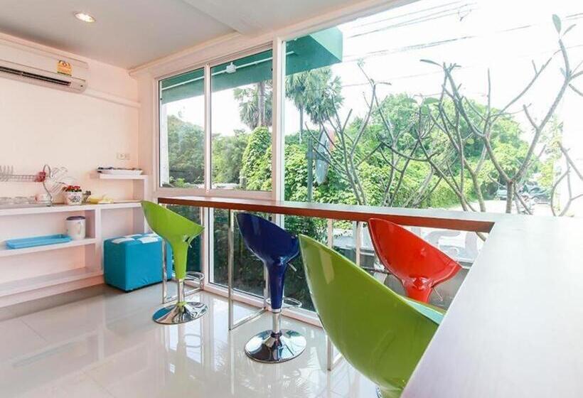 호텔 Orchid Residence