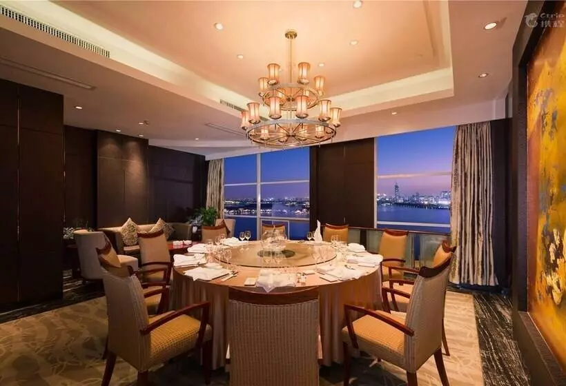 Hotelli Shu Guang International