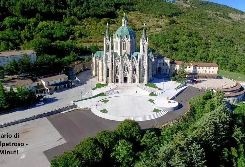 ベッドアンドブレックファースト A Uardia