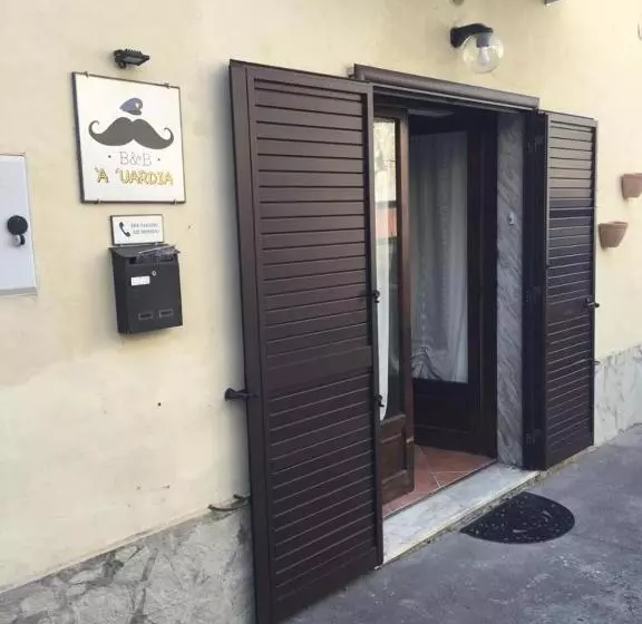 ベッドアンドブレックファースト A Uardia