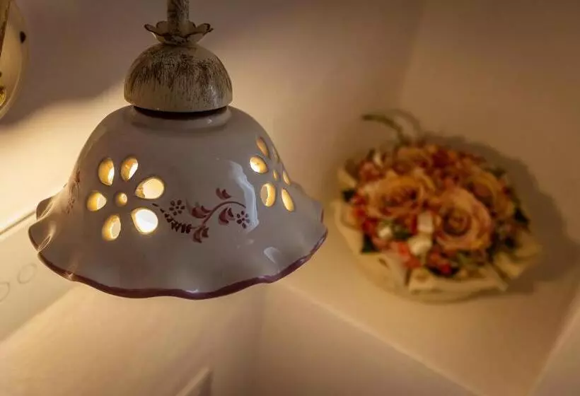 ベッドアンドブレックファースト Villa Giardino Delle Zie  Possibilità Di Servizio Mezza Pensione Cena Al Tavolo Colazione Vicino Osp