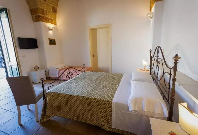 ベッドアンドブレックファースト Villa Giardino Delle Zie  Possibilità Di Servizio Mezza Pensione Cena Al Tavolo Colazione Vicino Osp
