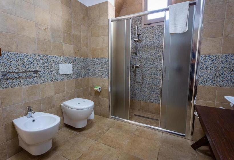 ベッドアンドブレックファースト Villa Giardino Delle Zie  Possibilità Di Servizio Mezza Pensione Cena Al Tavolo Colazione Vicino Osp