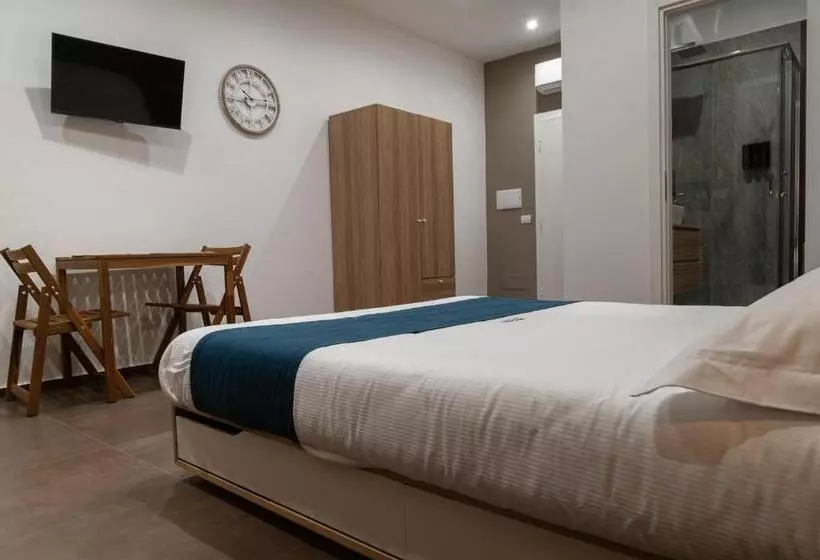 تختخواب و صبحانه Suite 18 Luxury Apartments