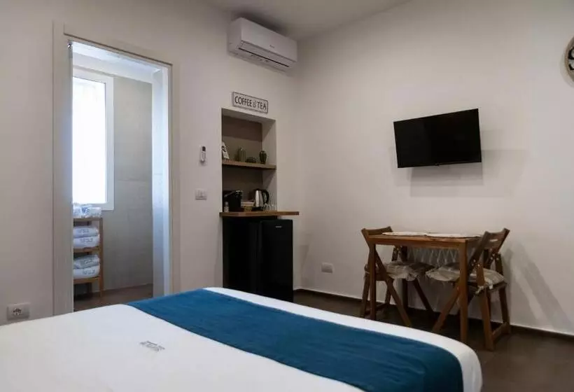 تختخواب و صبحانه Suite 18 Luxury Apartments