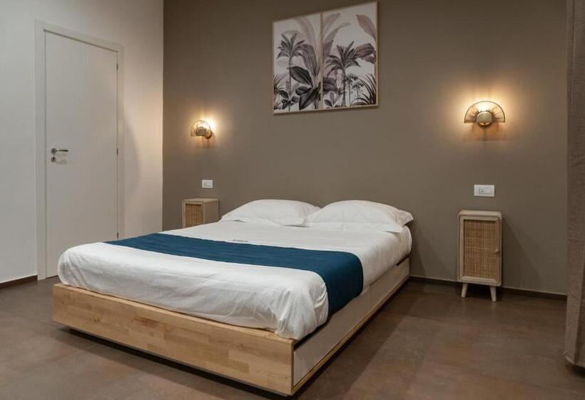 تختخواب و صبحانه Suite 18 Luxury Apartments