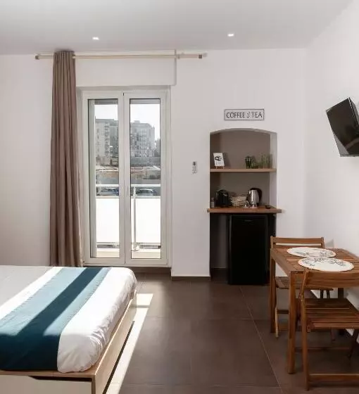 تختخواب و صبحانه Suite 18 Luxury Apartments