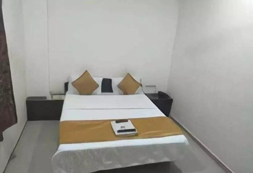 ホテル Silver Inn   Naroda