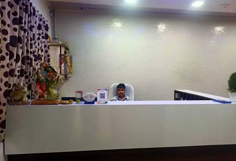 ホテル Silver Inn   Naroda