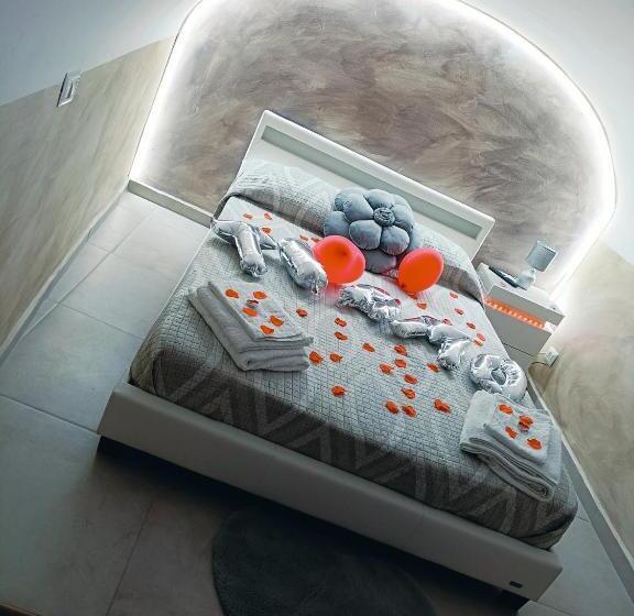 هتل Valentine’s Suite