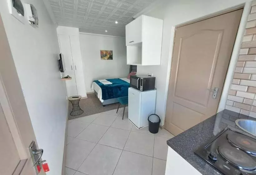 تختخواب و صبحانه Haresca Luxury Accommodation Parow