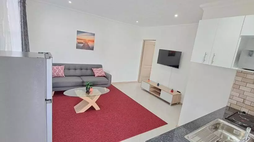 تختخواب و صبحانه Haresca Luxury Accommodation Parow