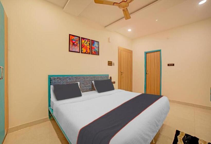 Super Collection O Hotel Lakeview Castle