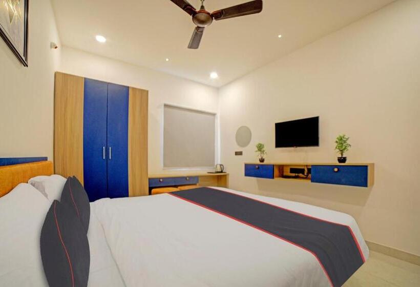 Super Collection O Hotel Lakeview Castle