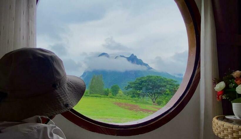 Hotell ไร่วิวทิวเขา ลานกางเต็นท์ ฟาร์มสเตย์