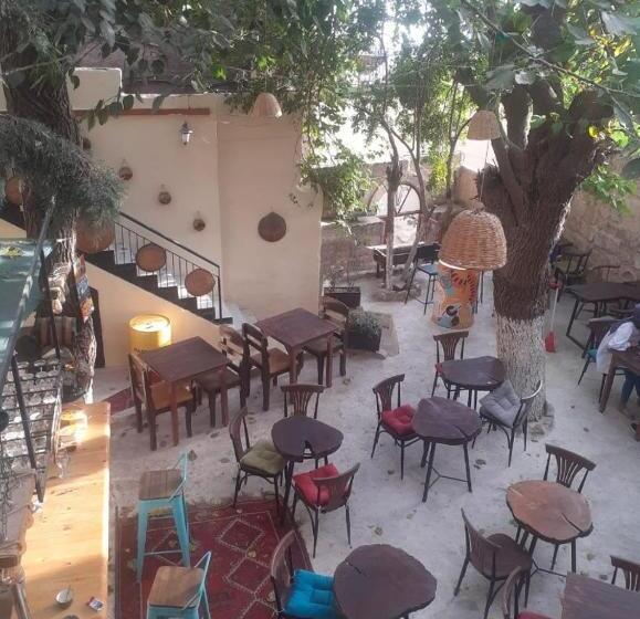 şahmaran Buti̇k Otel