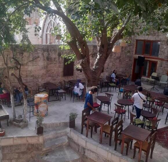 şahmaran Buti̇k Otel