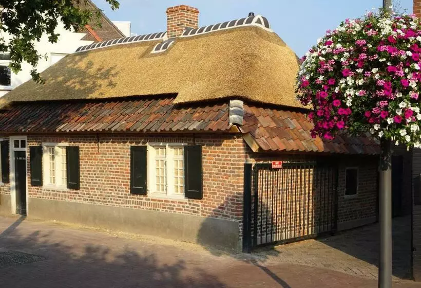 Aamiaismajoitus (B&B) Het Kostershuisje