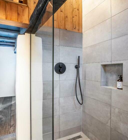 ベッドアンドブレックファースト Het Kostershuisje