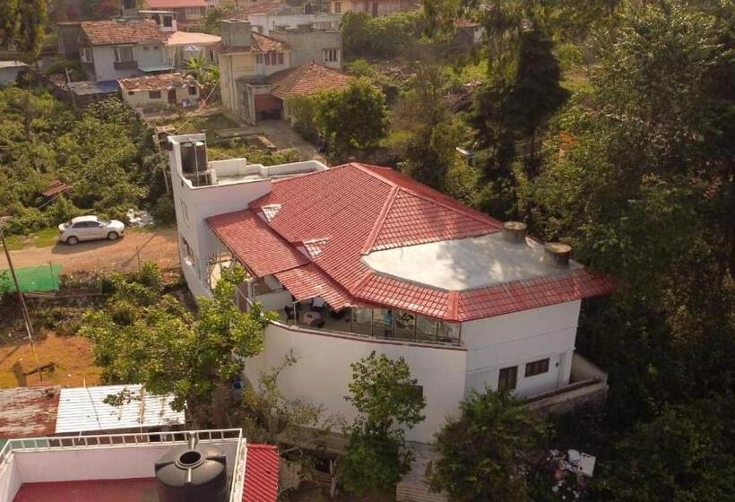 בית מלון כפרי Amity Inn