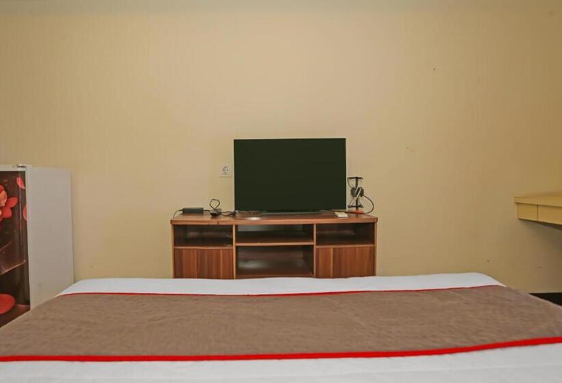 בית מלון כפרי Capital O 92625 19 Avenue Apartment