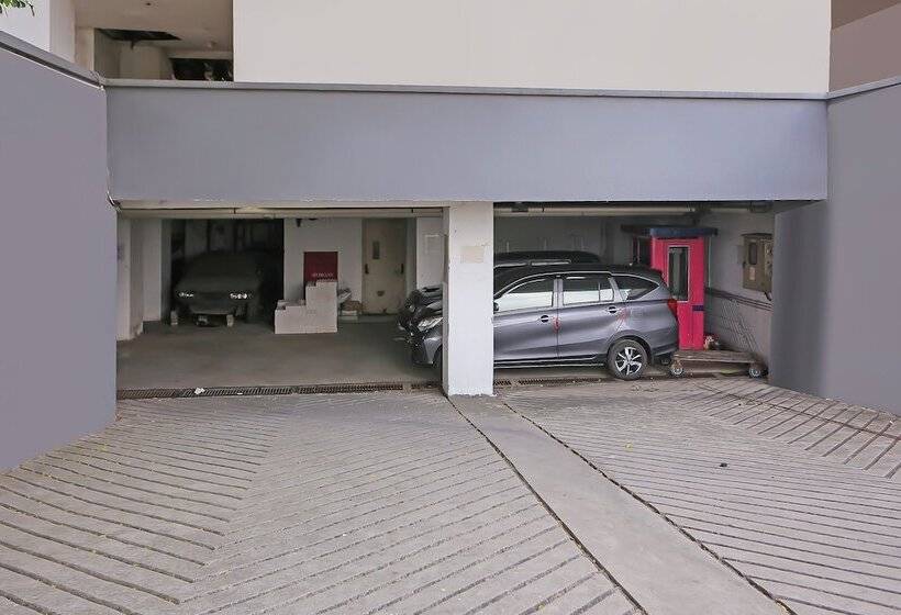 בית מלון כפרי Capital O 92625 19 Avenue Apartment