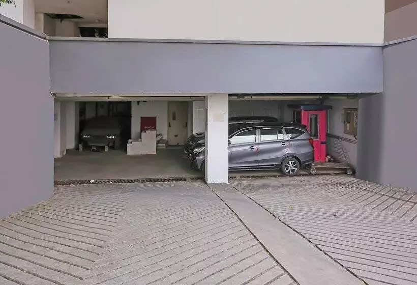 Hotelli Capital O 92625 19 Avenue Apartment