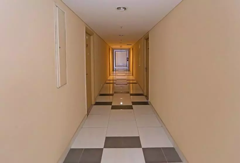 Hotelli Capital O 92625 19 Avenue Apartment