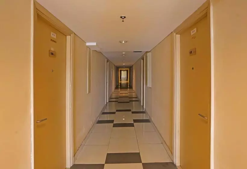 Hotelli Capital O 92625 19 Avenue Apartment