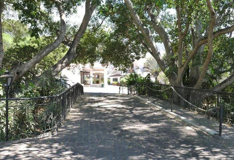 בית מלון כפרי Hacienda Las Higueras