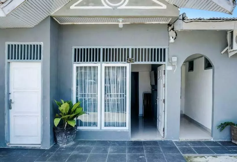 هتل Oyo 92597 Sulthan Homestay Syariah 2
