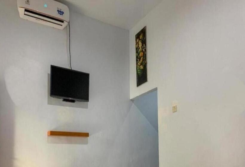 호텔 Oyo 92618  Mareje Sariguna